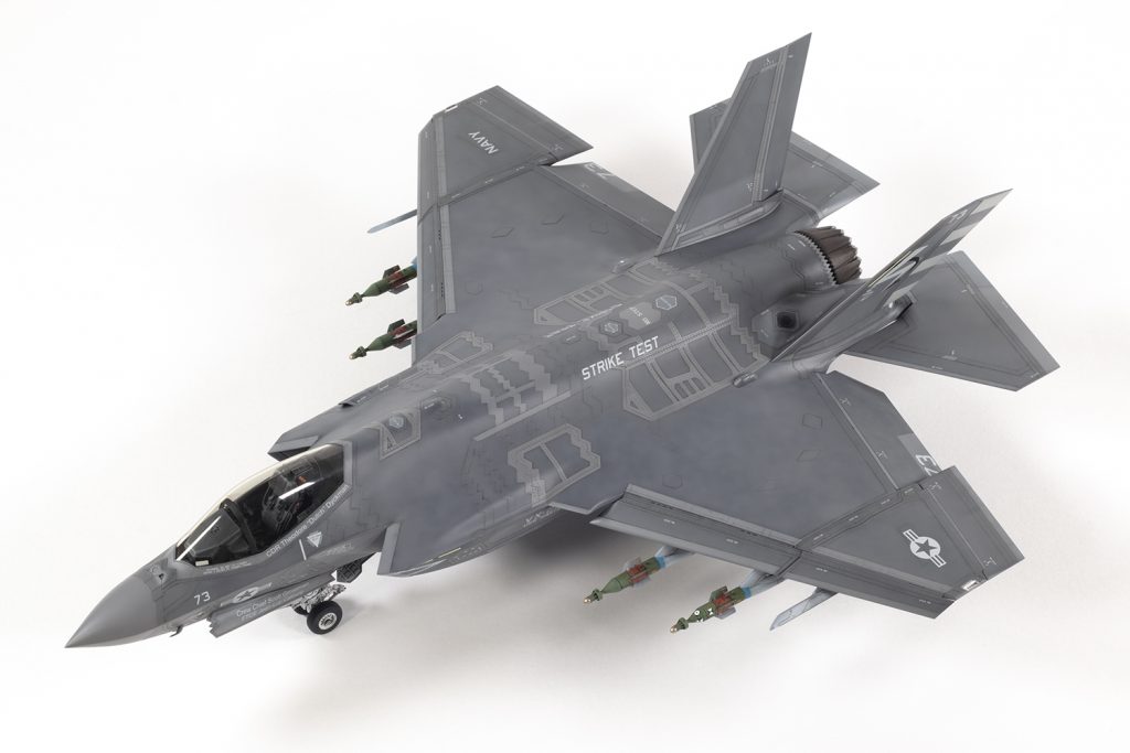 F35C 01